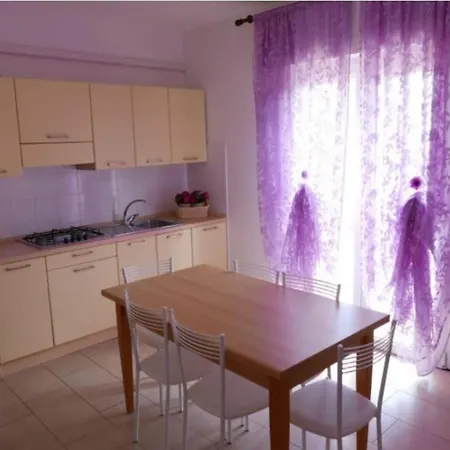 Modern Flat In A Convenient Area Apartman *